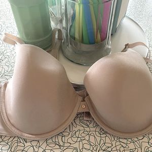 Victoria’s Secret lightly lined demi bra.